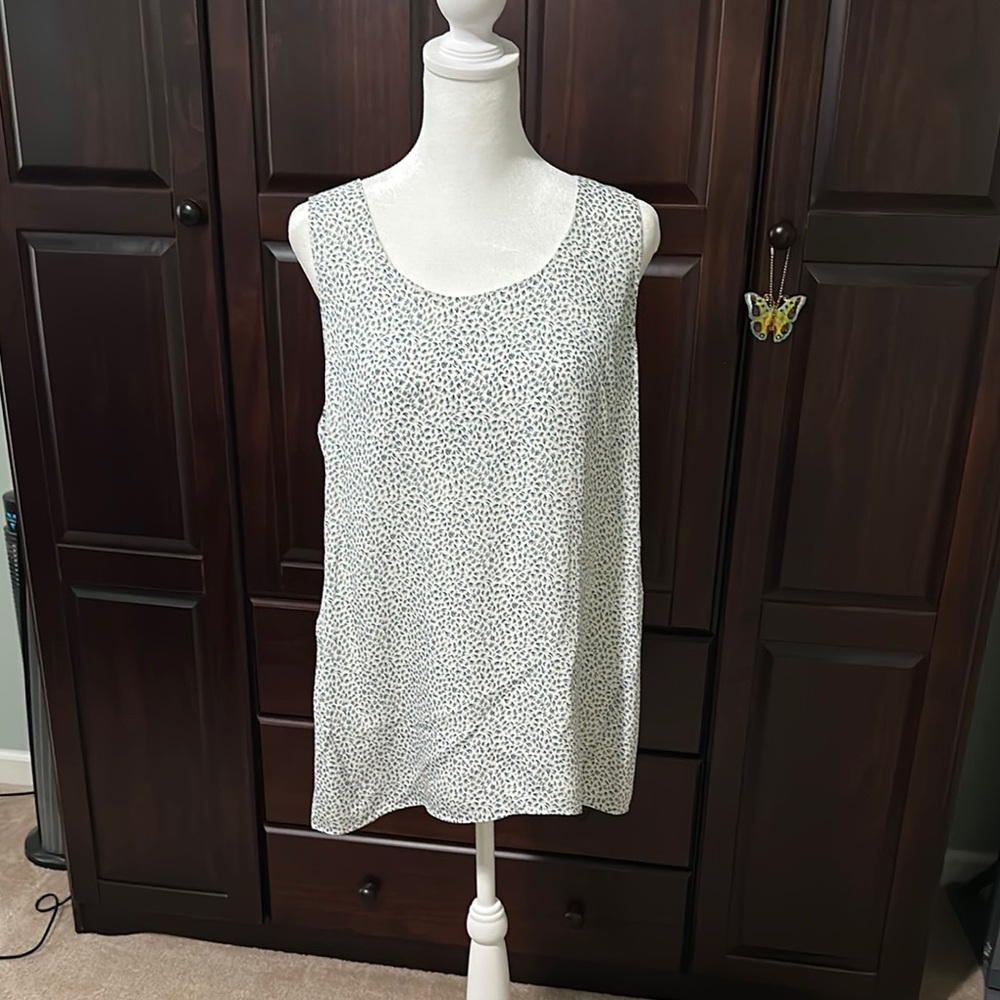 Theory Gray Asymmetrical Sleeveless Tank Top
